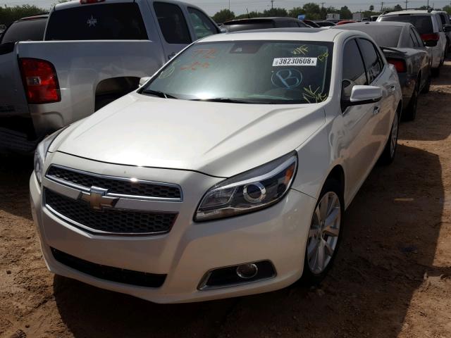 1G11H5SAXDF140150 - 2013 CHEVROLET MALIBU LTZ თეთრი ფოტო 2