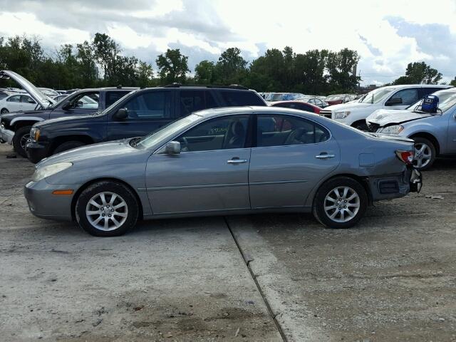 JTHBF30G120052227 - 2002 LEXUS ES 300 GRAY photo 9