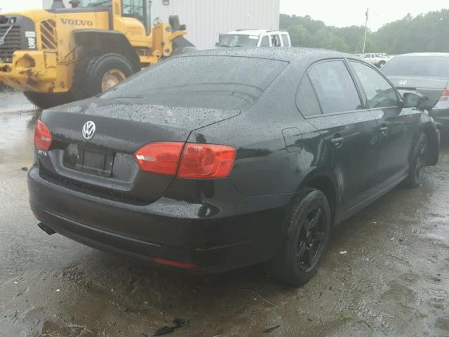 3VW2K7AJ3BM083830 - 2011 VOLKSWAGEN JETTA BASE Սև լուսանկար 4