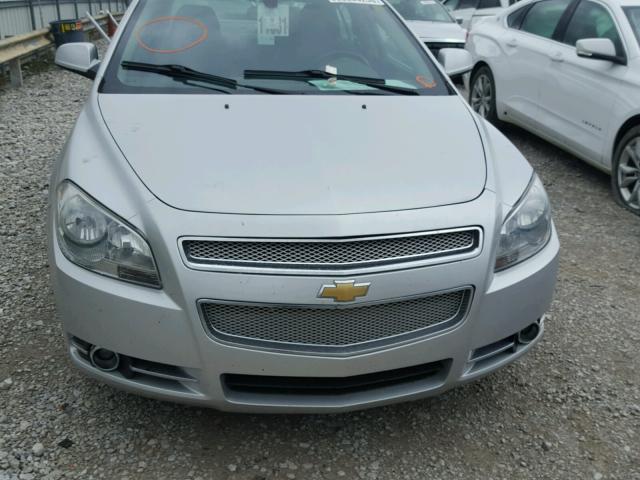 1G1ZE5E15BF385068 - 2011 CHEVROLET MALIBU LTZ 银色 照片 9