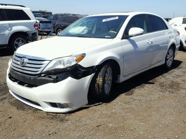 4T1BK3DB2BU395497 - 2011 TOYOTA AVALON BAS WHITE photo 2