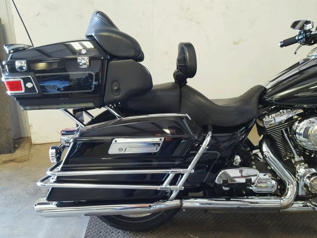 1HD1FC415AB627031 - 2010 HARLEY-DAVIDSON FLHTCU BLACK photo 6