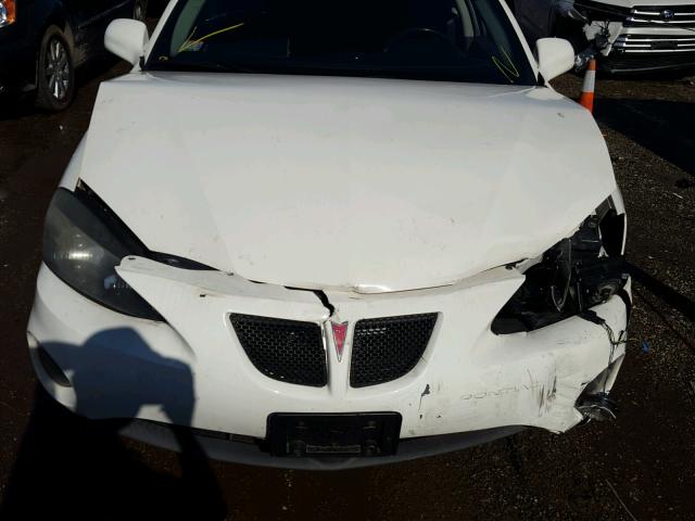 2G2WP552471120643 - 2007 PONTIAC GRAND PRIX WHITE photo 7