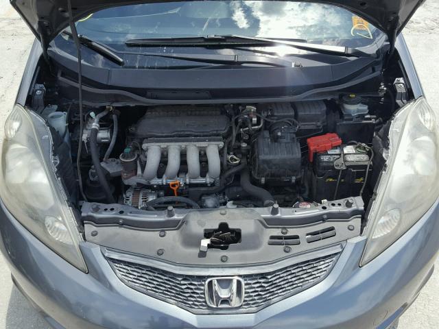 JHMGE8H37CC023953 - 2012 HONDA FIT GRAY photo 7