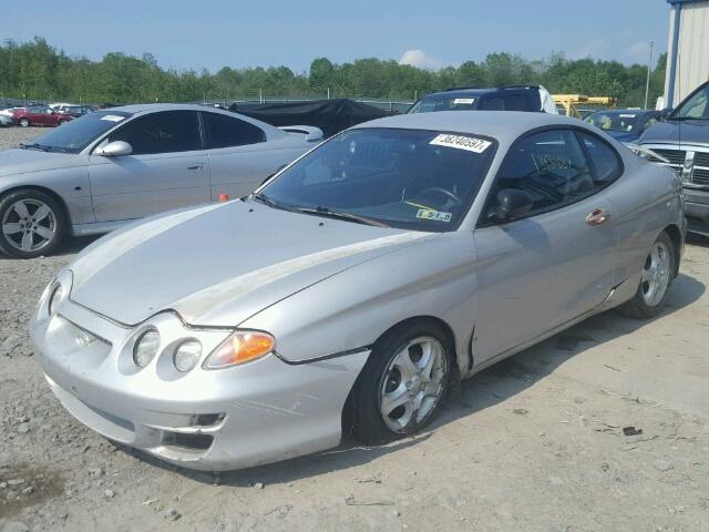 KMHJG25F41U266846 - 2001 HYUNDAI TIBURON SILVER photo 2