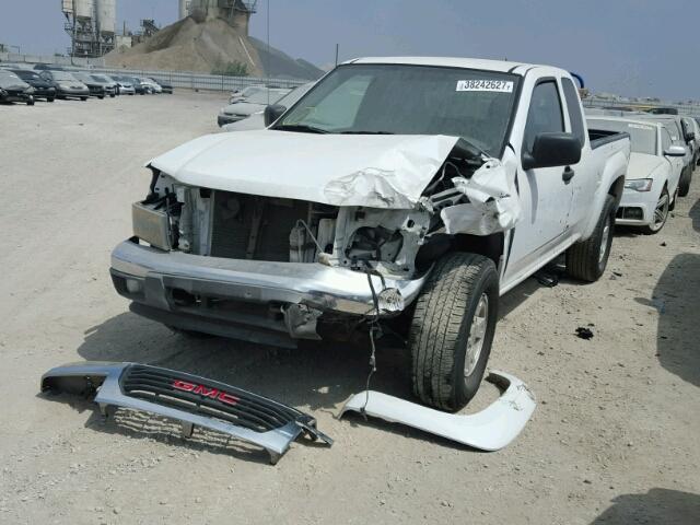 1GTDS196958155387 - 2005 GMC CANYON WHITE photo 2