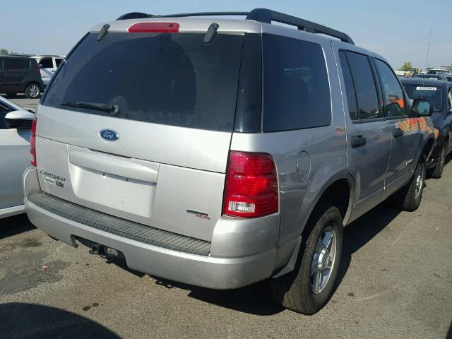 1FMZU73E45UC04856 - 2005 FORD EXPLORER X SILVER photo 4