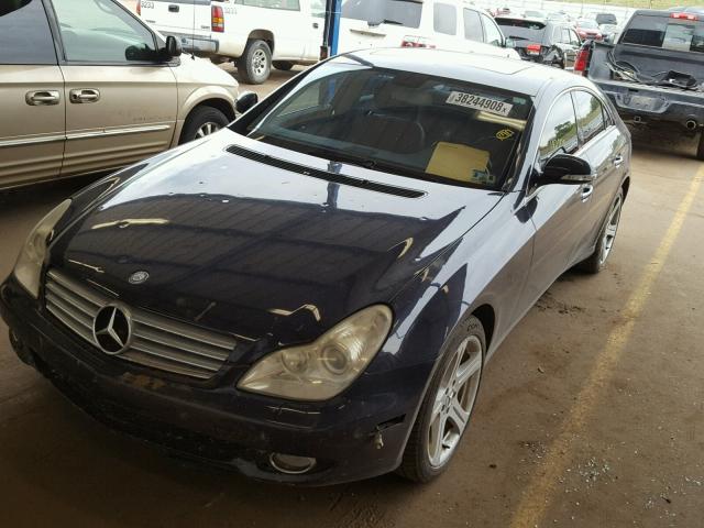 WDDDJ75X26A047729 - 2006 MERCEDES-BENZ CLS 500C BLUE photo 2