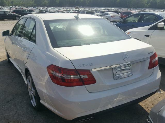 WDDHF8HB3AA106000 - 2010 MERCEDES-BENZ E 350 4MAT WHITE photo 3