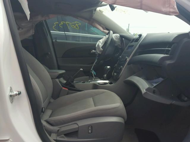 1G11A5SL1FF296070 - 2015 CHEVROLET MALIBU LS თეთრი ფოტო 5