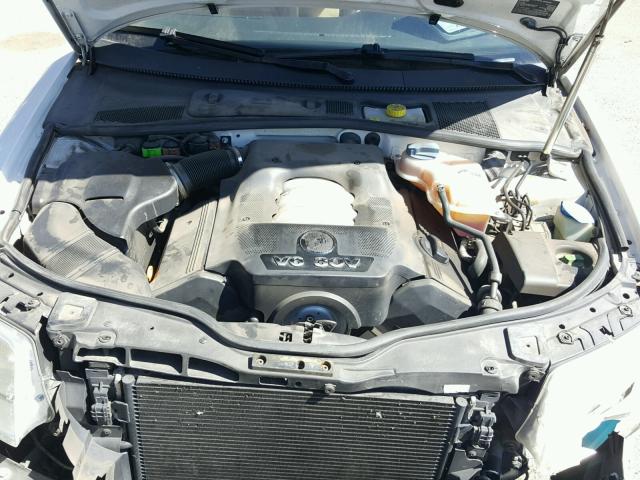 WVWRH63B64P058742 - 2004 VOLKSWAGEN PASSAT GLX WHITE photo 7