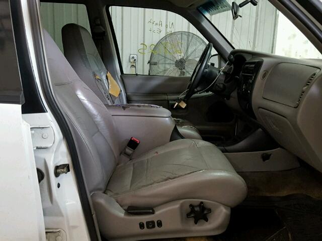 1FMZU63E51ZA43375 - 2001 FORD EXPLORER WHITE photo 5