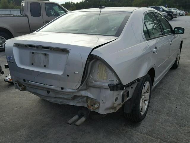 3FAHP07Z89R120716 - 2009 FORD FUSION SE SILVER photo 4