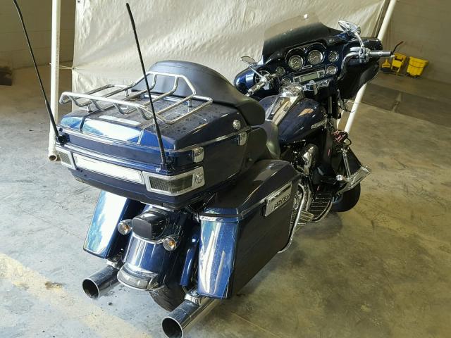 1HD1KEM1XCB657569 - 2012 HARLEY-DAVIDSON FLHTK ELEC 蓝色 照片 4