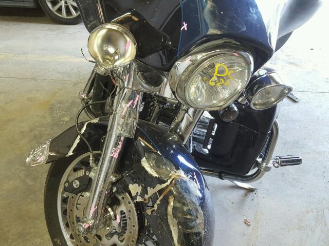 1HD1KEM1XCB657569 - 2012 HARLEY-DAVIDSON FLHTK ELEC 蓝色 照片 9