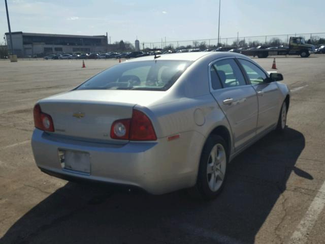 1G1ZG57B49F183932 - 2009 CHEVROLET MALIBU LS SILVER photo 4