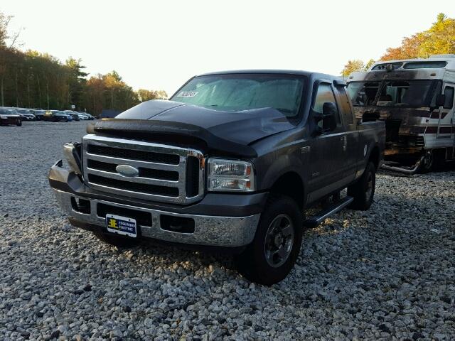 1FTSX21P35EA05666 - 2005 FORD F250 GRAY photo 2