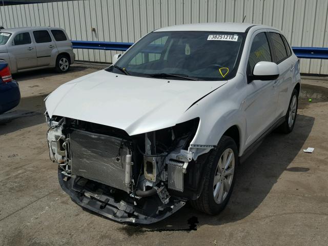 4A4AP3AU3FE061348 - 2015 MITSUBISHI OUTLANDER WHITE photo 2