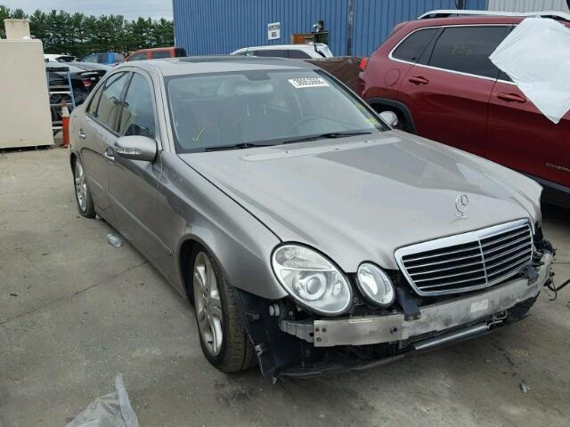 WDBUF83J25X181702 - 2005 MERCEDES-BENZ E 500 4MAT GRAY photo 1