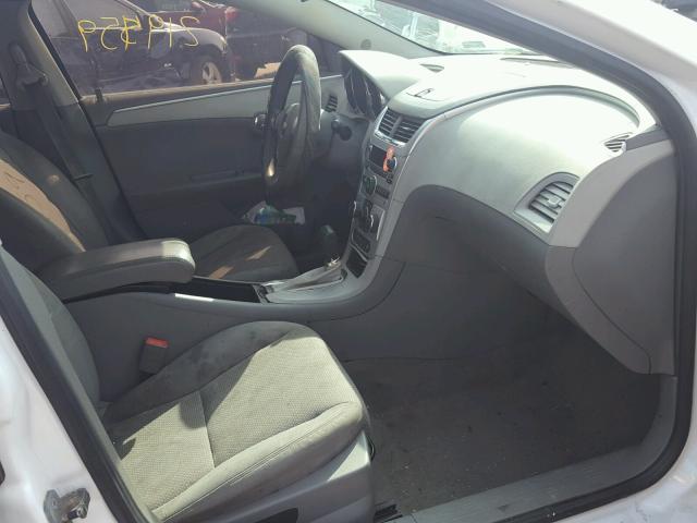 1G1ZA5EB5AF305562 - 2010 CHEVROLET MALIBU LS WHITE photo 5