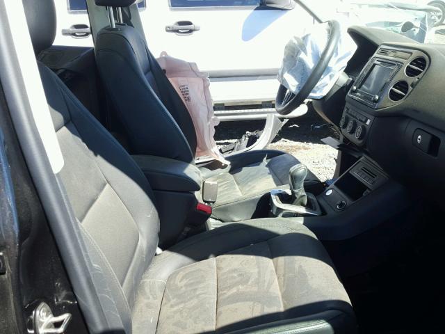 WVGUV7AX7HK020197 - 2017 VOLKSWAGEN TIGUAN SPO შავი ფოტო 5