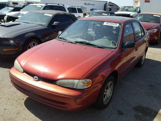 1Y1SK52802Z423819 - 2002 CHEVROLET GEO PRIZM RED photo 2