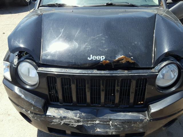 1J8FT47W67D267240 - 2007 JEEP COMPASS BLACK photo 7