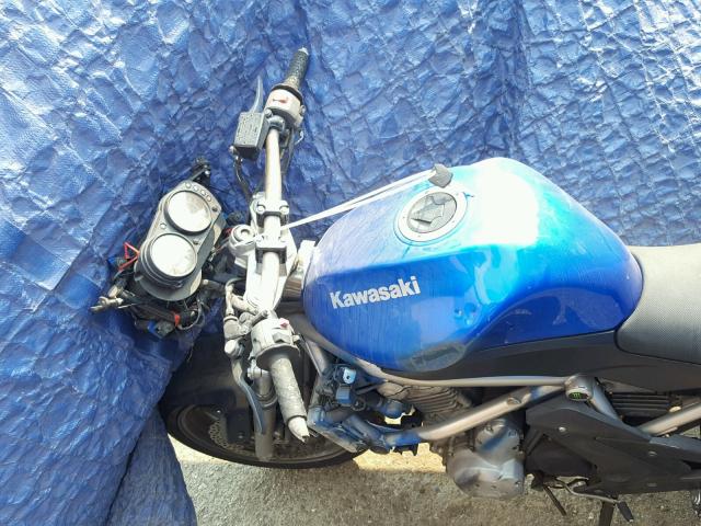 JKAEXEA147A021261 - 2007 KAWASAKI EX650 A BLUE photo 5