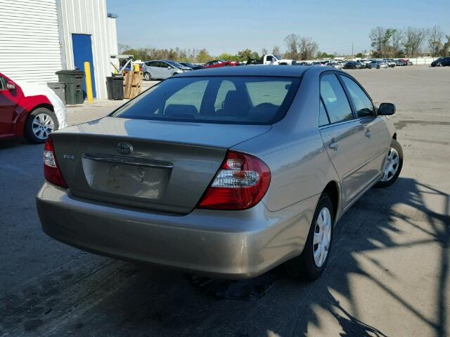 4T1BE32K32U004240 - 2002 TOYOTA CAMRY LE BEIGE photo 4