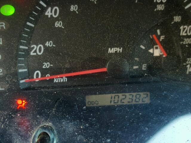 4T1BE32K32U004240 - 2002 TOYOTA CAMRY LE 米色 照片 8