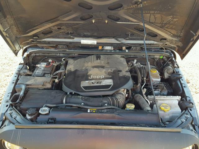 1C4AJWAG4HL576135 - 2017 JEEP WRANGLER S 黑色 照片 7