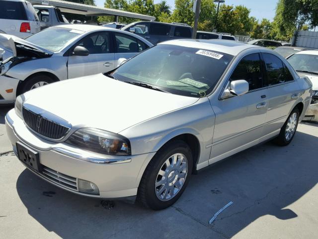 1LNHM86S24Y634332 - 2004 LINCOLN LS 银色 照片 2