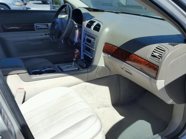 1LNHM86S24Y634332 - 2004 LINCOLN LS 银色 照片 5