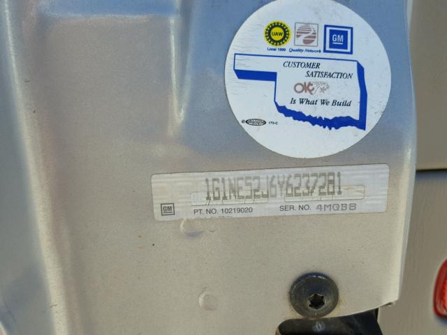 1G1NE52J6Y6237281 - 2000 CHEVROLET MALIBU LS 银色 照片 10