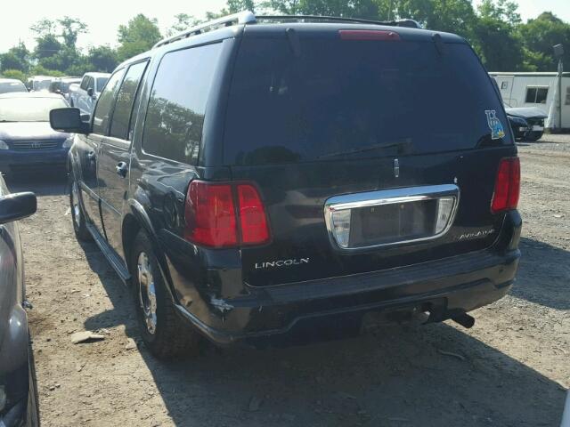 5LMFU28575LJ11833 - 2005 LINCOLN NAVIGATOR 黑色 照片 3