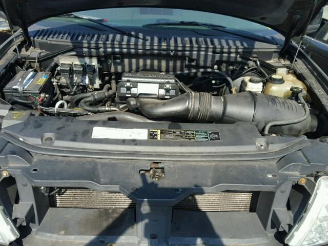 5LMFU28575LJ11833 - 2005 LINCOLN NAVIGATOR 黑色 照片 7