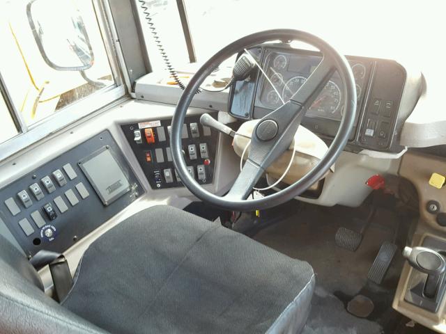 4UZAAXAK44CM08866 - 2004 FREIGHTLINER CHASSIS FS 黄色 照片 9