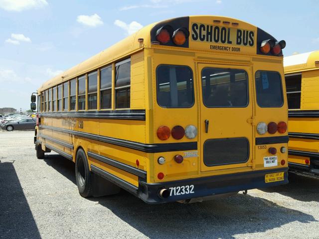 4UZAAXAK74CM12877 - 2004 FREIGHTLINER CHASSIS FS 黄色 照片 3