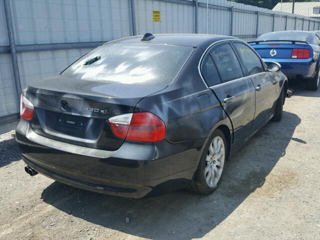 WBAVD33516KV59621 - 2006 BMW 330 XI BLACK photo 4