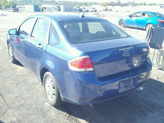 1FAHP35N29W101500 - 2009 FORD FOCUS SE BLUE photo 3