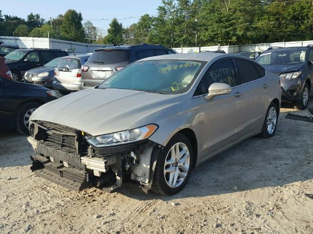 3FA6P0H77GR174879 - 2016 FORD FUSION SE BEIGE photo 2