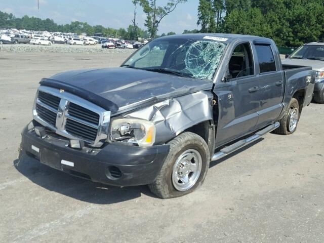 1D7HE28K87S137021 - 2007 DODGE DAKOTA QUA CHARCOAL photo 2