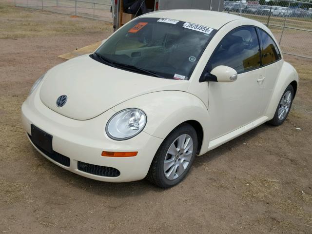 3VWPW31C08M513780 - 2008 VOLKSWAGEN NEW BEETLE BEIGE photo 2
