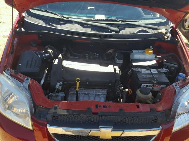KL1TD56E69B641650 - 2009 CHEVROLET AVEO LS RED photo 7