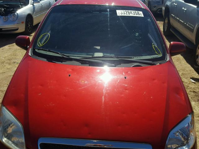 KL1TD56E69B641650 - 2009 CHEVROLET AVEO LS RED photo 9