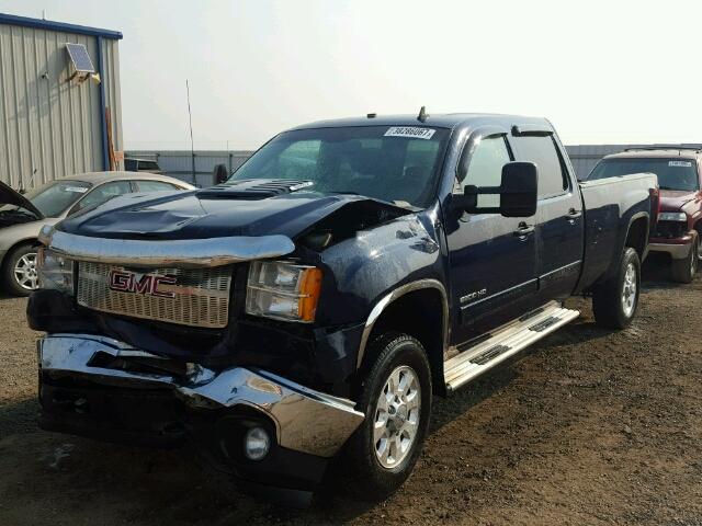 1GT120CG8BF197748 - 2011 GMC SIERRA BLUE photo 2