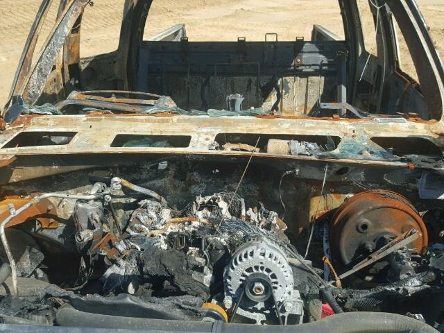 1GCEC19V96Z122636 - 2006 CHEVROLET SILVERADO BURN photo 7