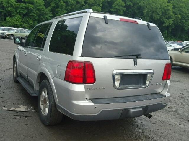 5LMFU28R83LJ43691 - 2003 LINCOLN NAVIGATOR SILVER photo 3