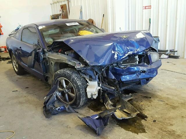 1ZVFT82H755245596 - 2005 FORD MUSTANG BLUE photo 1