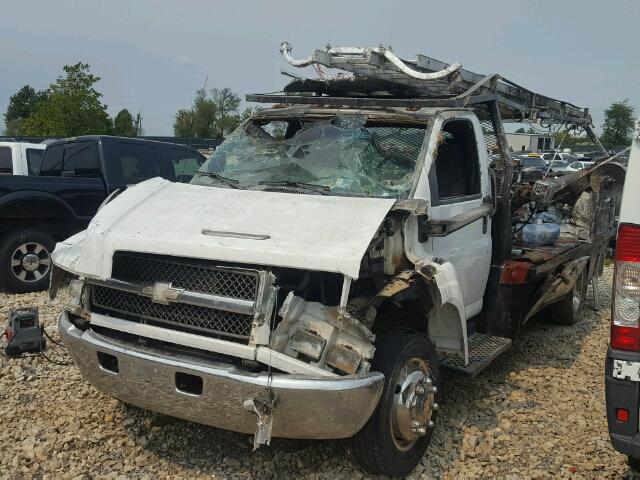 1GBE4C1G06F407804 - 2006 CHEVROLET C4500 C4C0 WHITE photo 2